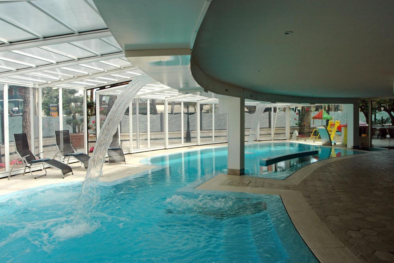 Hotel Globus, Sure Hotel Collection By Best Western Milano Marittima Exterior foto